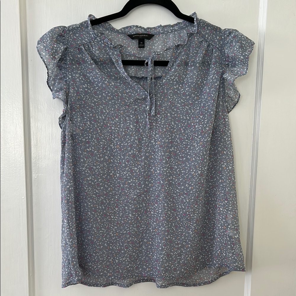 Banana Republic Silver Flutter Sleeve Blouse